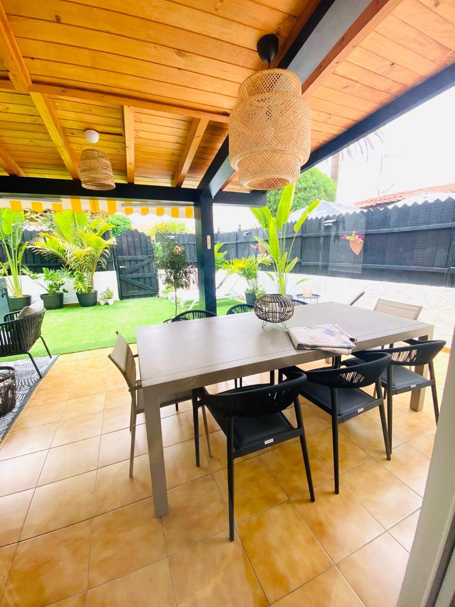 Oasis Beach Holiday Home With Jacuzzi Playa del Ingles  Exterior photo